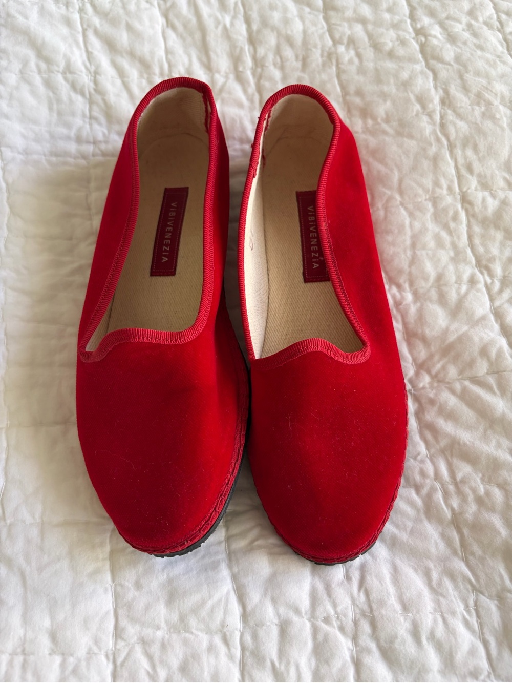 Vibi Venezia Red Slip-On Flats